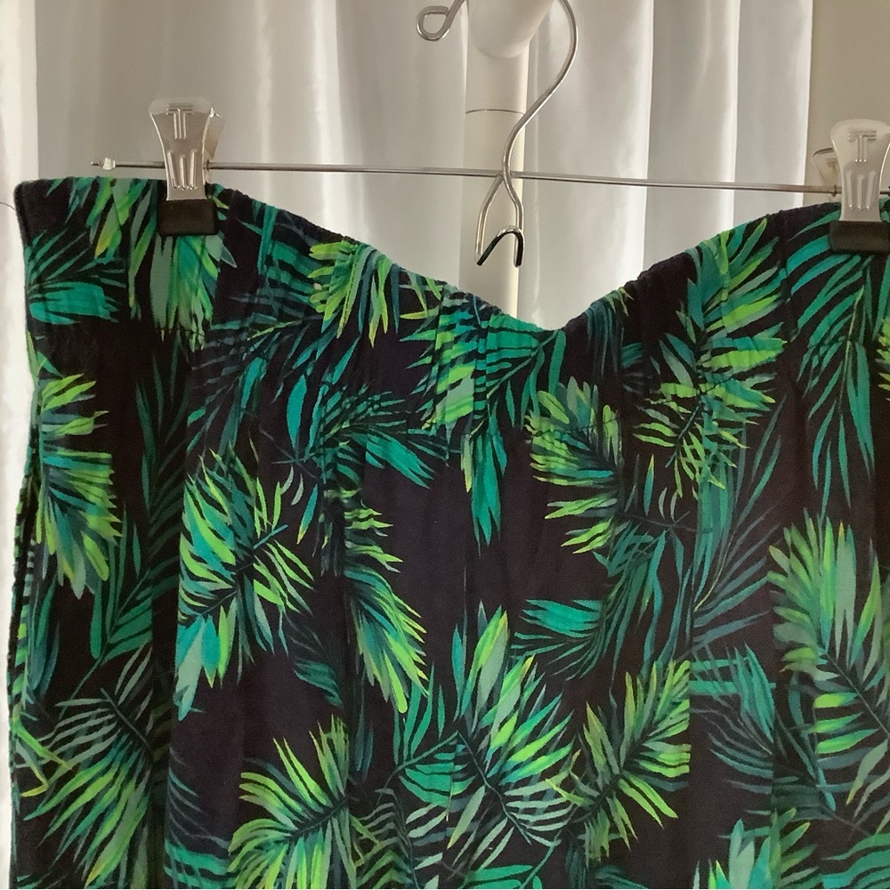 Soft Surroundings Green Leaf Patterned Fabric - image 4